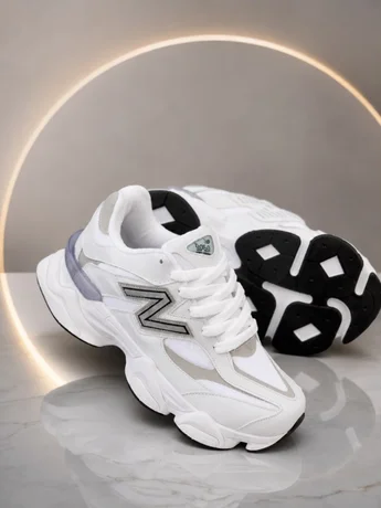 Foto de New Balance 9060 – Branco com Cinza
