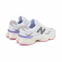 Miniatura de Tênis New Balance 9060 – Branco, Cinza e Rosa