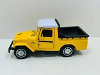Miniatura de Miniatura Toyota Bandeirante Colecionável – Escala 1:36