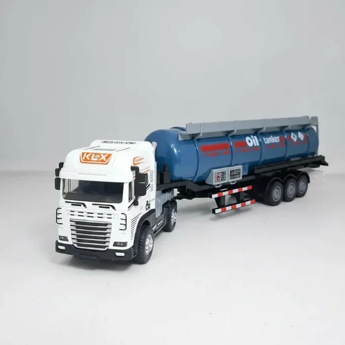 Foto de Miniatura  Caminhão Tanque Miniatura com Luz, Som e Fricção