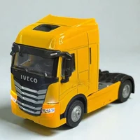Miniatura de Miniatura Caminhão IVECO Toco, com Luz, Som e Fricção