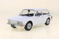 Miniatura de Miniatura Volkswagen Brasilia 1976 1:24 California Classics RICA EM DETALHES