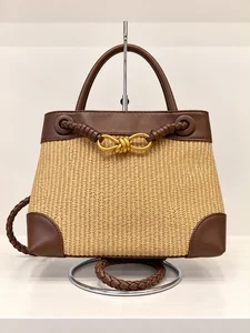 Foto de Bolsa Palha BTG