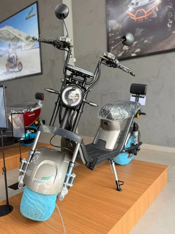 Foto de Scooter Street M8